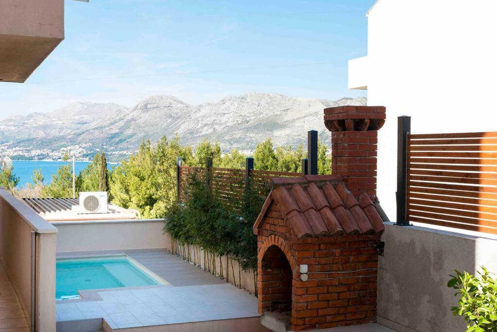 Private Pool Amazing Apartmant Huoneisto